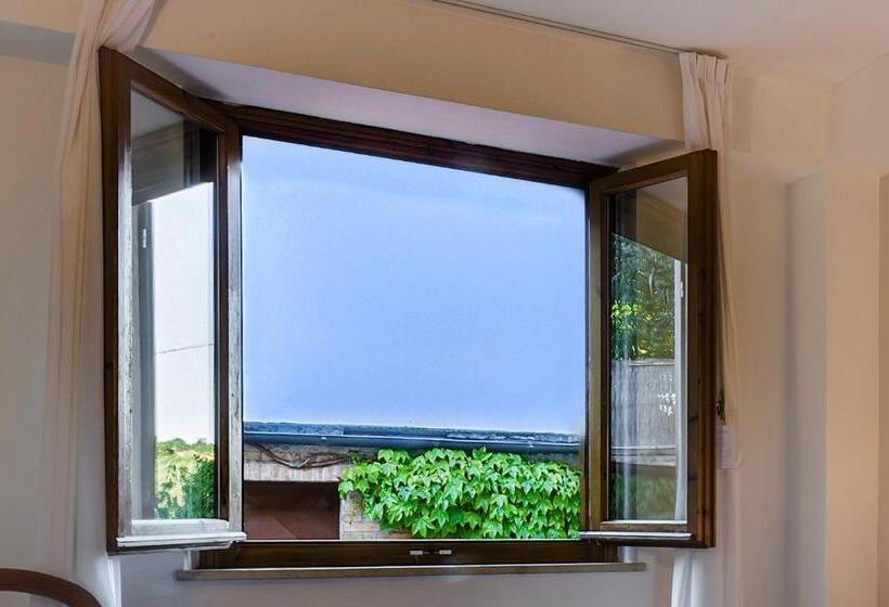 エコノミールーム, San Michele