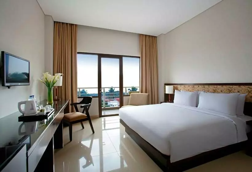 キングサイズベッドのスーペリアルーム, Surya Yudha Purwokerto Manage By Salak Hospitality