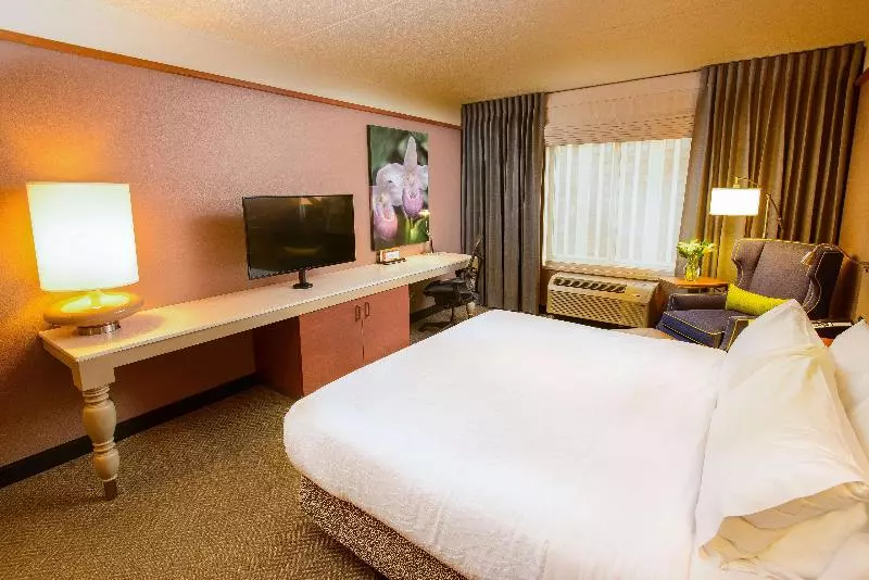 キングサイズベッドのスーペリアルーム, Surya Yudha Purwokerto Manage By Salak Hospitality