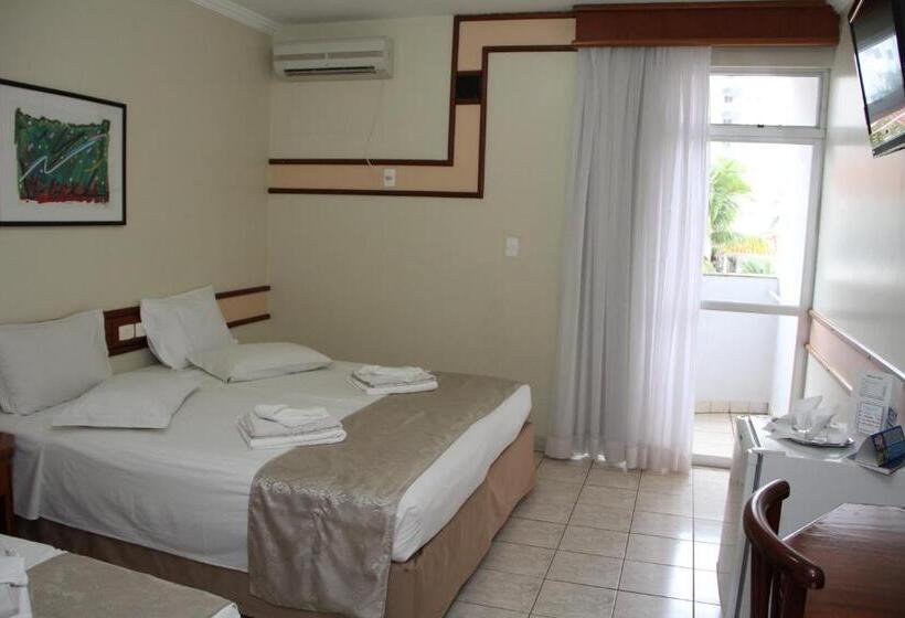 חדר סטנדרט לשלושה עם מרפסת, Taiyo Thermas