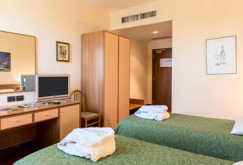 스탠다드 룸, Torresi