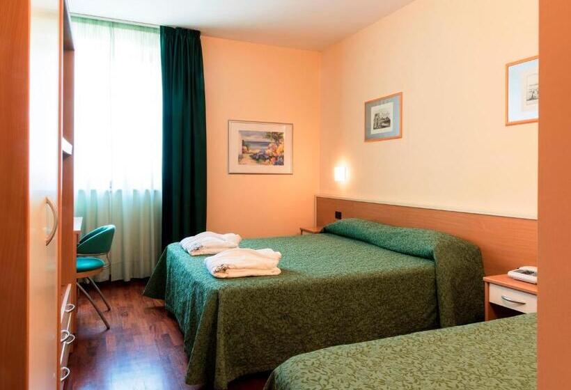 트리플 클래식 룸, Torresi