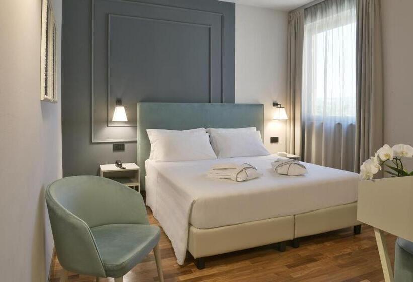 디럭스 룸, Torresi