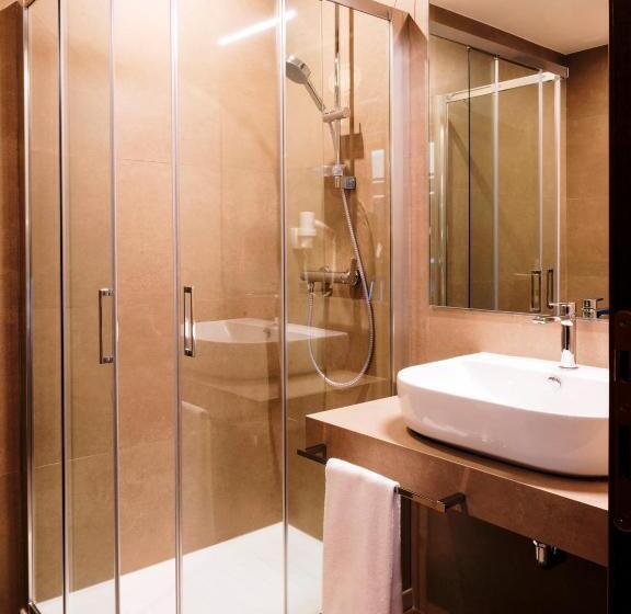 디럭스 룸, Torresi