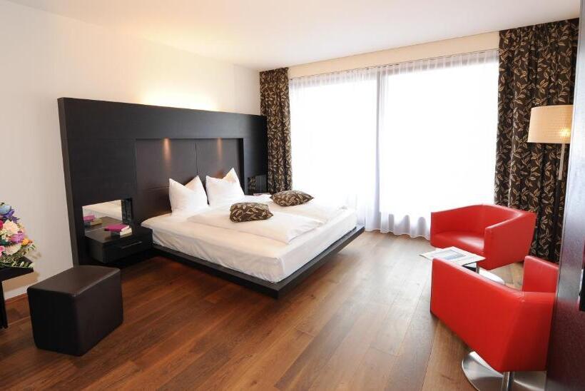 סוויטת פנטהאוז, Vier Jahreszeiten