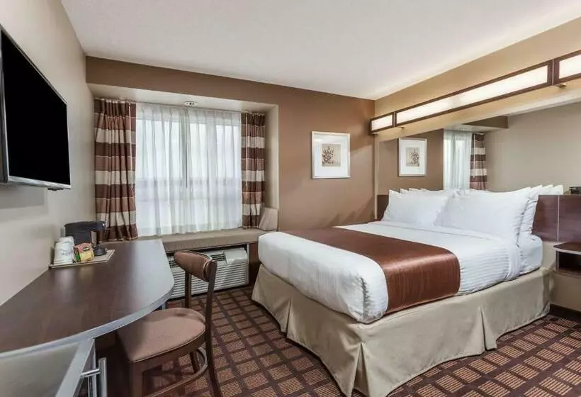 身障者適用スタンダードルーム, Microtel Inn & Suites By Wyndham Timmins