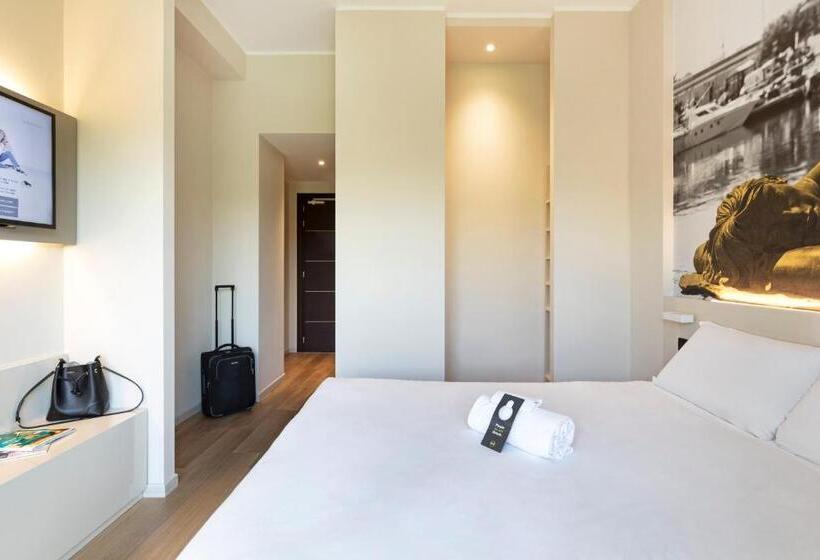 اتاق استاندارد, B&b Hotel Savona