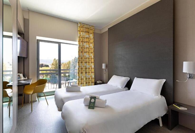 اتاق استاندارد با تراس, B&b Hotel Savona