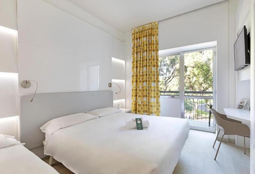 اتاق استاندارد سه نفره, B&b Hotel Savona