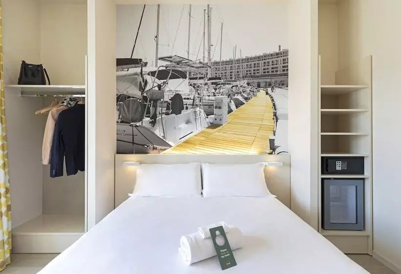 اتاق استاندارد با چشم‌انداز دریا, B&b Hotel Savona