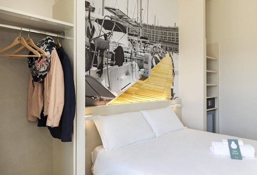 اتاق استاندارد با چشمانداز دریا, B&b Hotel Savona