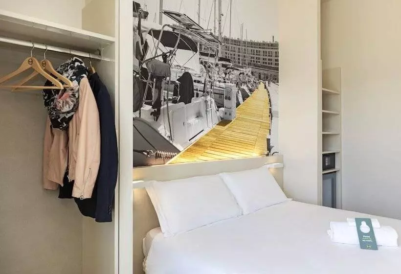 اتاق استاندارد با چشم‌انداز دریا, B&b Hotel Savona