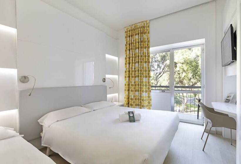 اتاق استاندارد سه نفره, B&b Hotel Savona