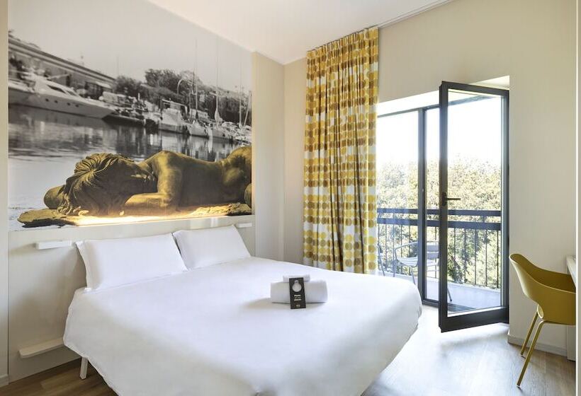 اتاق استاندارد با تراس, B&b Hotel Savona