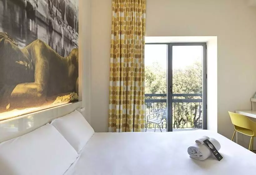 اتاق استاندارد با تراس, B&b Hotel Savona