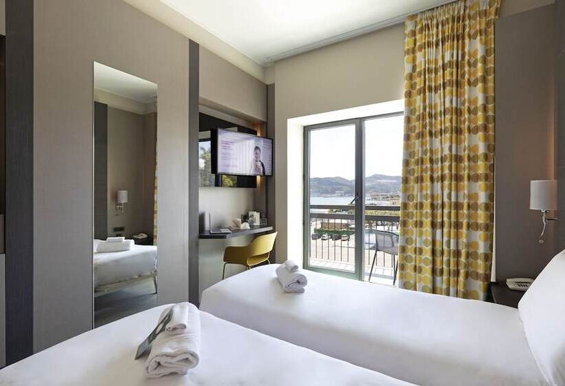 اتاق استاندارد با تراس, B&b Hotel Savona