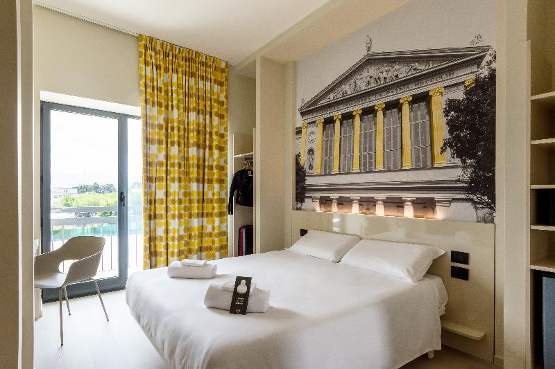 اتاق استاندارد, B&b Hotel Savona