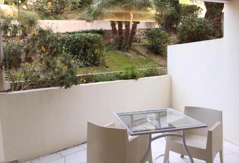 Семейный Номер, Royal Cottage