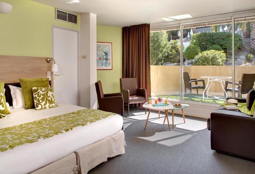 Полулюкс, Royal Cottage