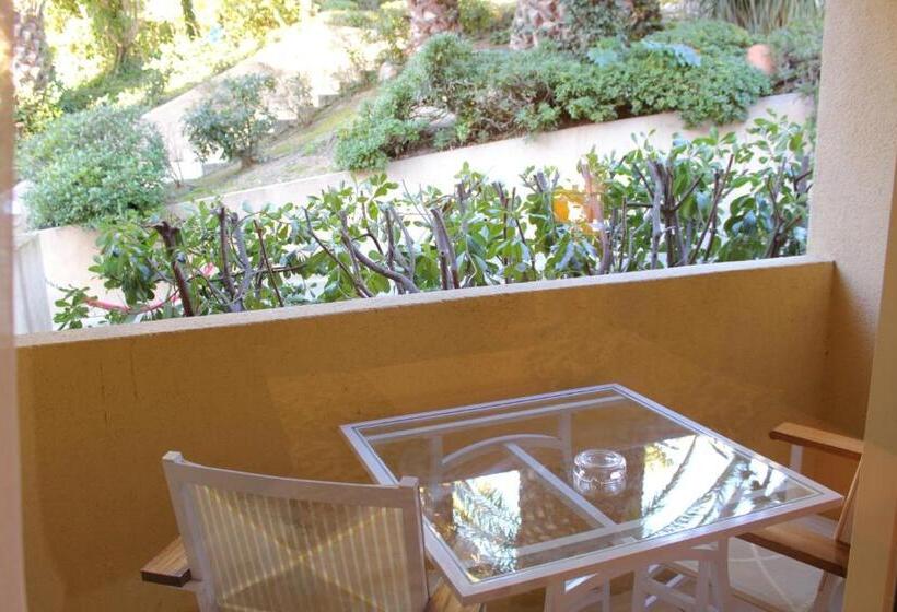 Номер Стандарт с Балконом, Royal Cottage