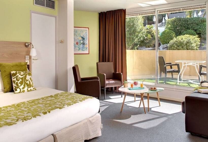 Полулюкс, Royal Cottage