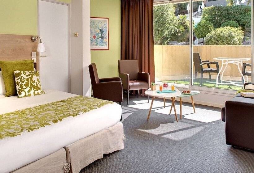 Полулюкс, Royal Cottage