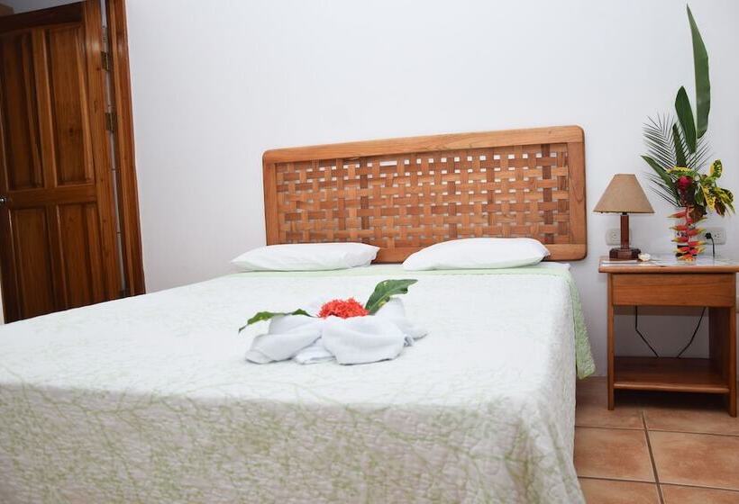 اتاق استاندارد با چشم‌انداز استخر, Agua Dulce On The Beach