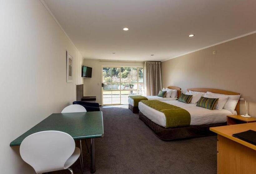이그제큐티브 스튜디오, Aspen Court Motel Taihape