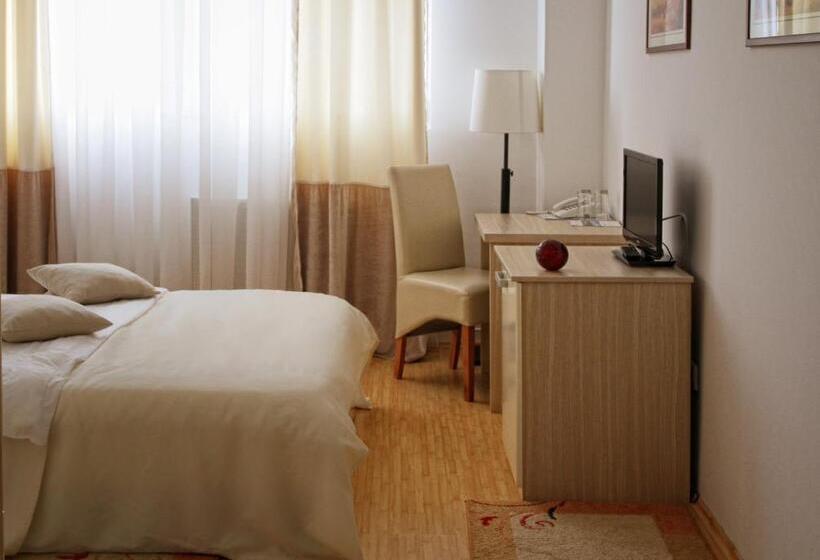 اتاق استاندارد, Garni Hotel Hamburg