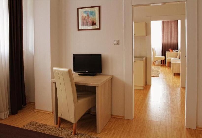 آپارتمان 1 خوابه با بالکن, Garni Hotel Hamburg