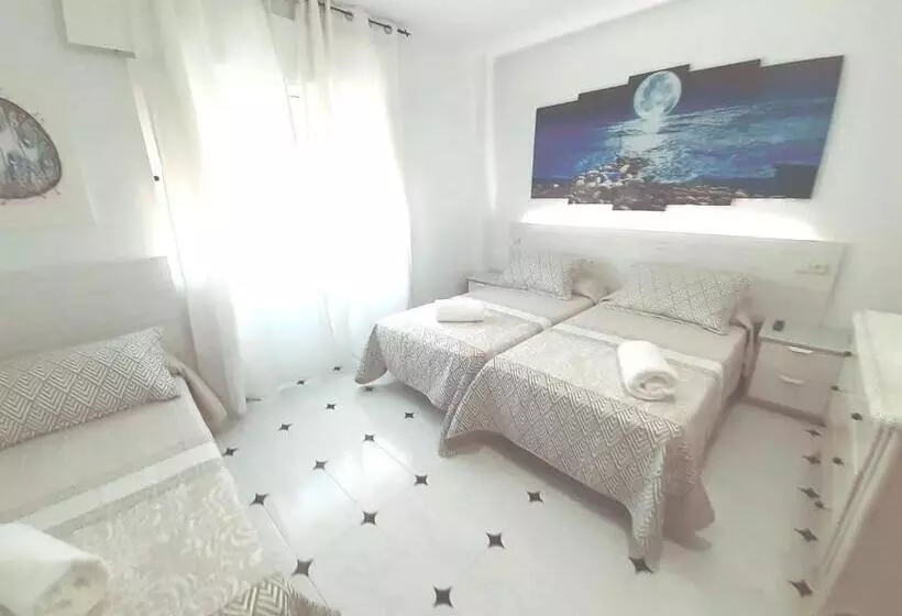 スタンダードトリプルルーム, Hostal Kokkola