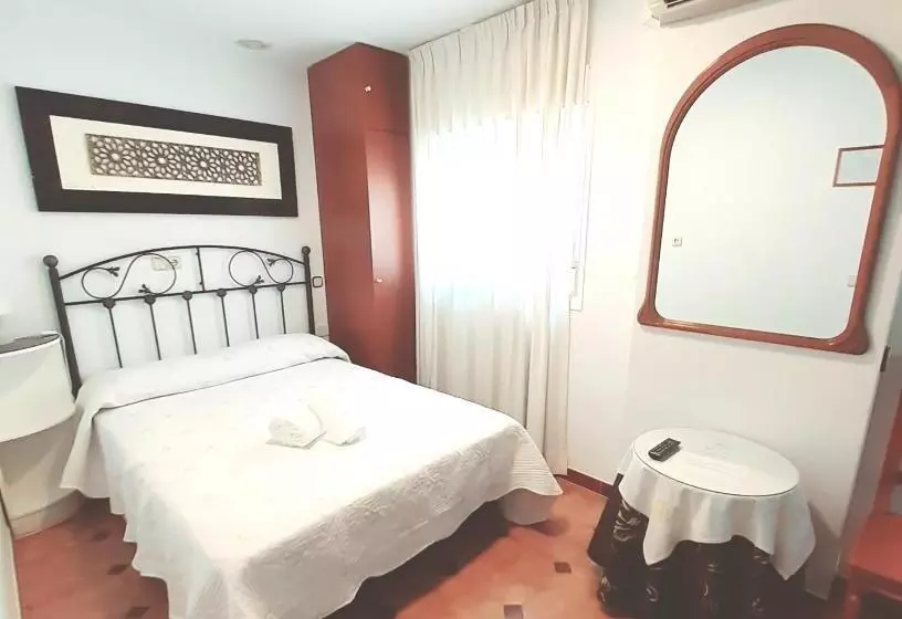 身障者適用スタンダードルーム, Hostal Kokkola