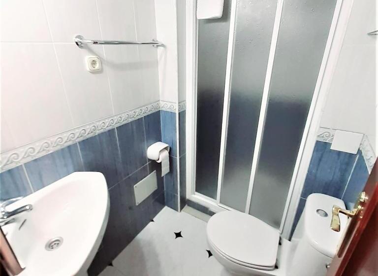 اتاق استاندارد با بالکن, Hostal Kokkola