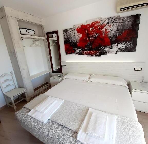 اتاق استاندارد با بالکن, Hostal Kokkola