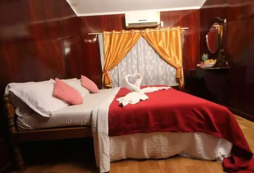 Deluxe-huoneisto 2 Makuuhuonetta, Cosy Premium Houseboats