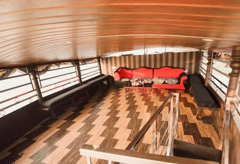 Deluxe-huoneisto 3 Makuuhuonetta, Cosy Premium Houseboats