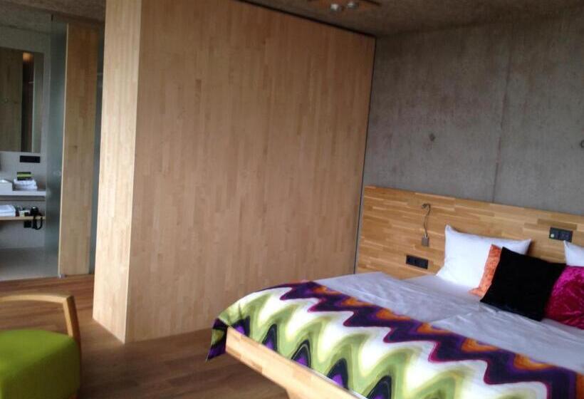 اتاق استاندارد با تراس و چشم‌انداز پانوراما, De L'ecluse Superior