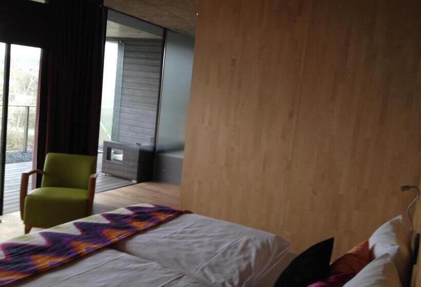 اتاق استاندارد با تراس و چشم‌انداز پانوراما, De L'ecluse Superior