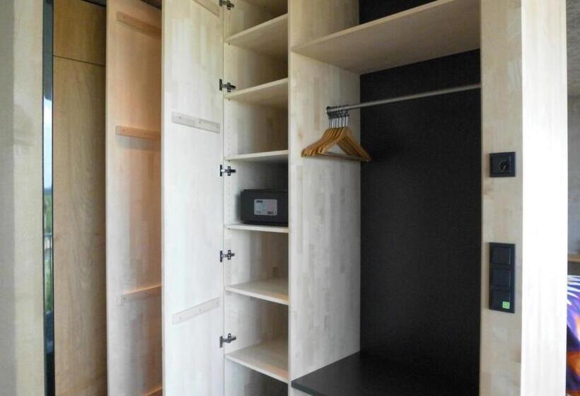 اتاق استاندارد با تراس و چشم‌انداز پانوراما, De L'ecluse Superior