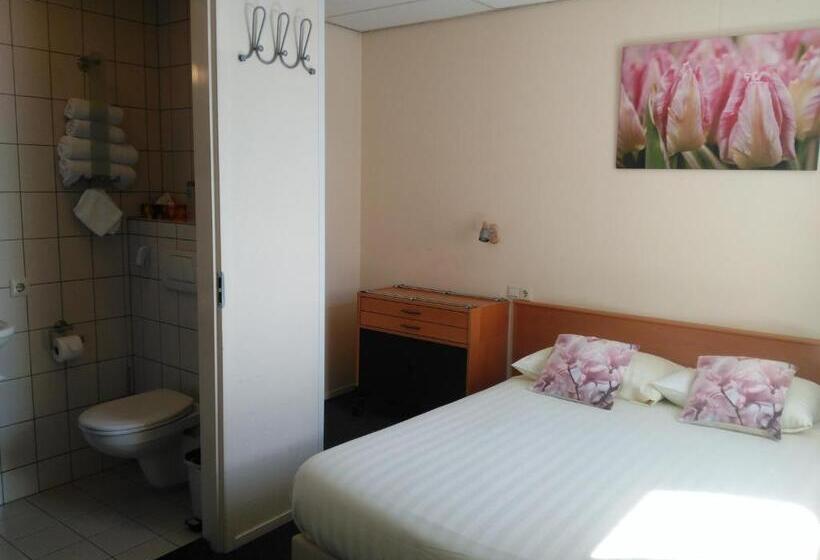 اتاق عادی, De Wilde Kriek   Before De Karsteboom