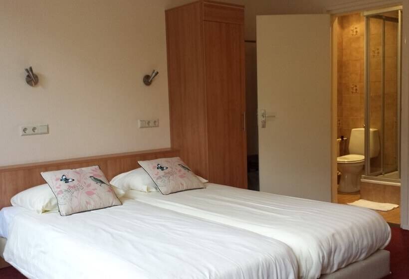 اتاق استاندارد, De Wilde Kriek   Before De Karsteboom