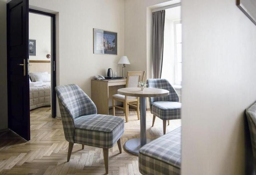 اتاق لوکس, Domus Maria