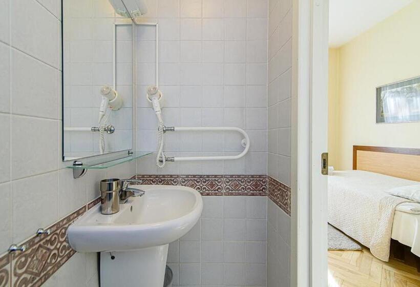 اتاق استاندارد یک نفره, Domus Maria