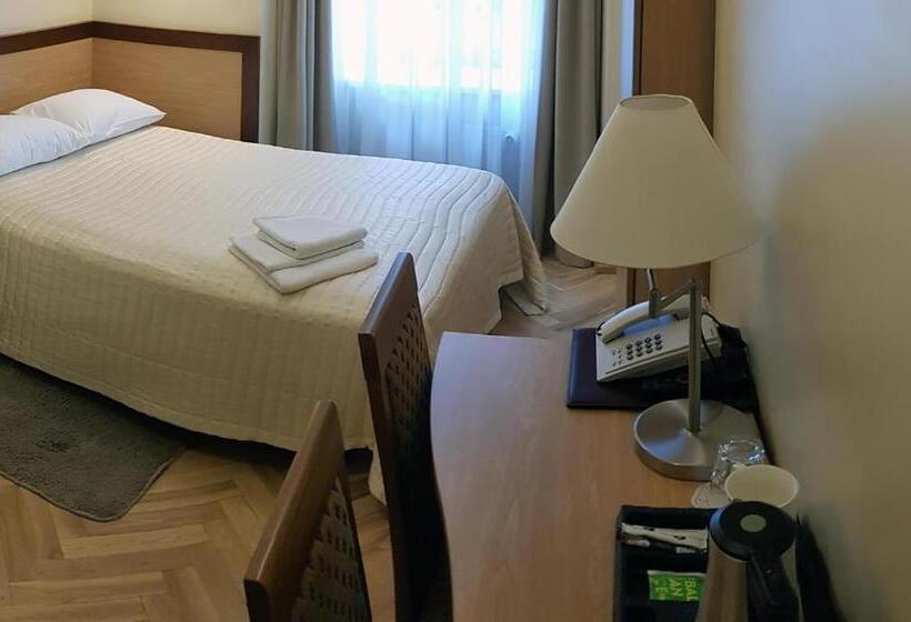 اتاق استاندارد یک نفره, Domus Maria