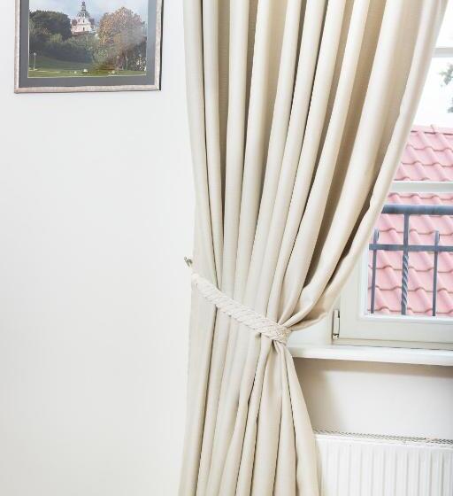 اتاق سوپریور, Domus Maria