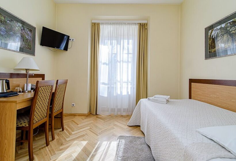 اتاق استاندارد یک نفره, Domus Maria