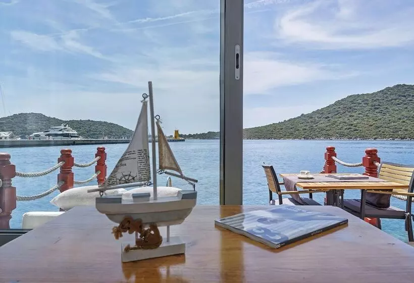 オーシャンビュースタンダードルーム, Doria Hotel Yacht Club Kaş