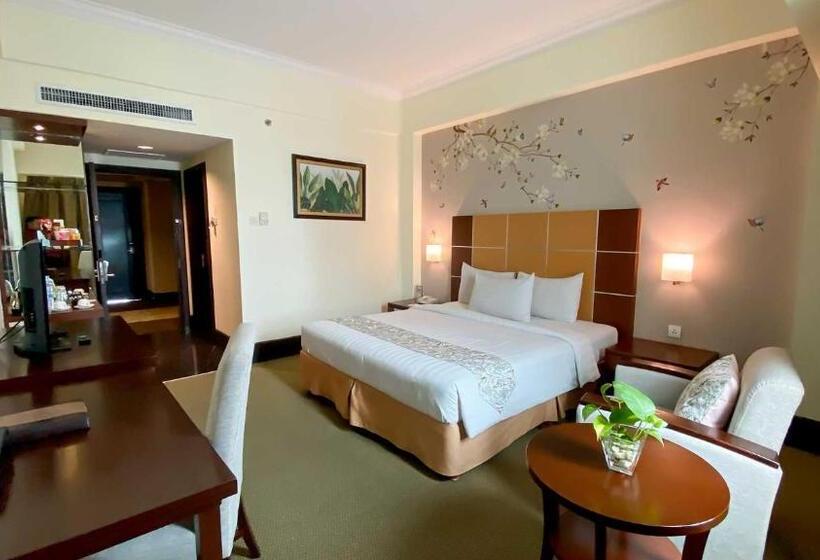 Номер Superior, Emerald Garden International