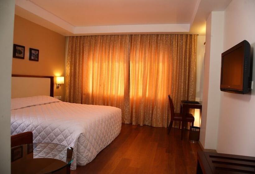 חדר אקזקיוטיב, Grand Gardenia