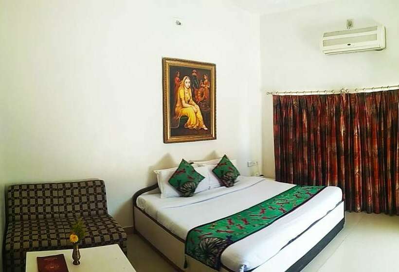 豪华房间, Karnavati